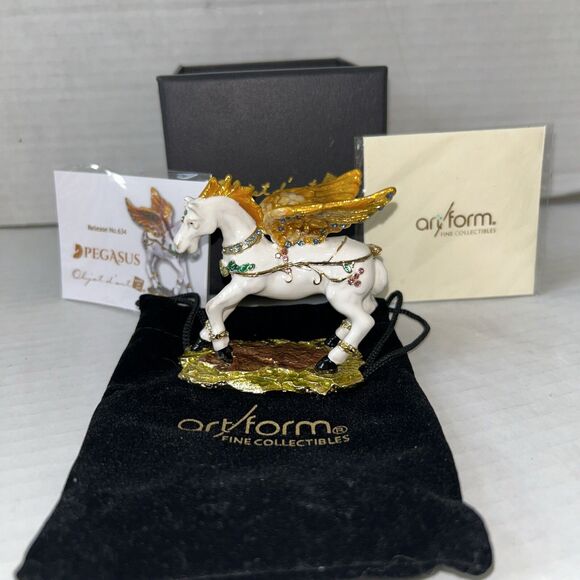 Pegasus Hinged Enamel Magnetic Jewel Trinket Box Art Form Collectible - Picture 1 of 12